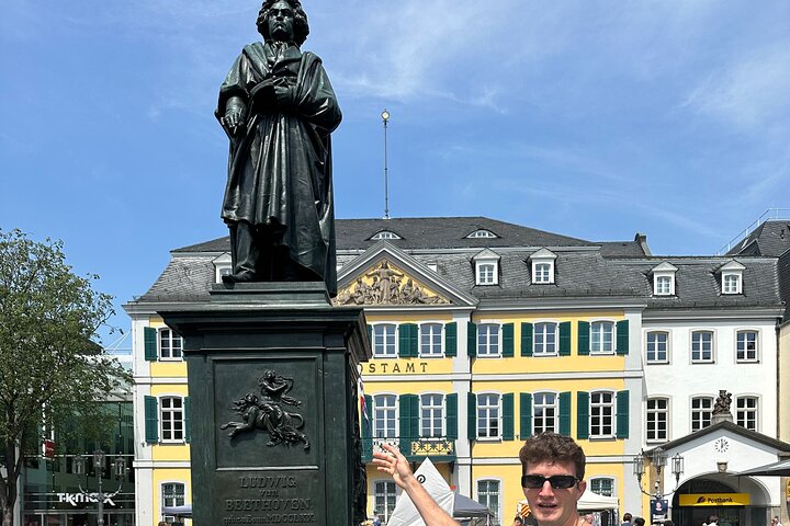 Explore Bonn with Beethoven, Lunch and Haribo Walking Tour 2,0hr