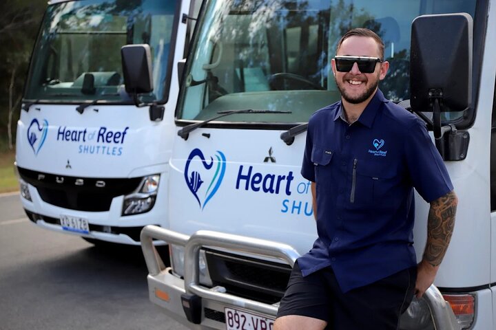 Airport Transfer to Shute Harbour / Renta Yacht / Freedom Shores
