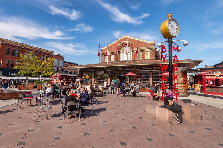 Ottawa Premium City Tour with Parliament Hill & Canal Cruise
