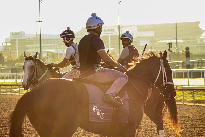 Kentucky Derby Museum - General Admission and Guided Track Visit