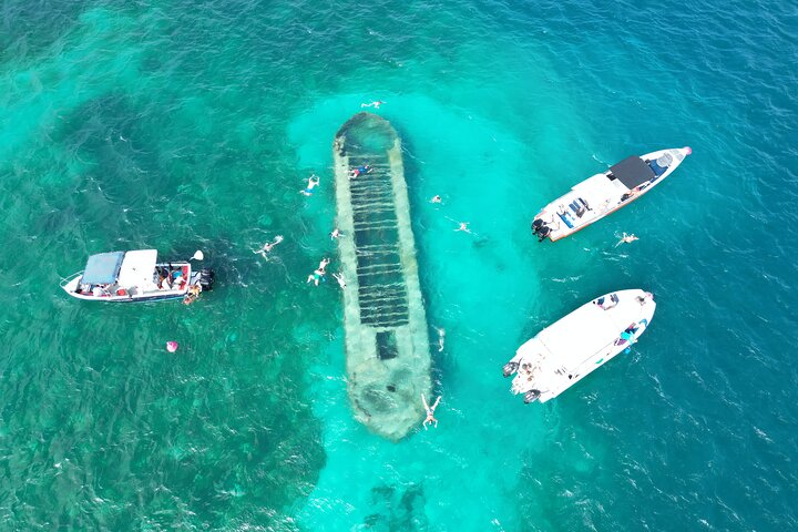 Boat Tour in 1/2 Day in the Great Ass of Sailing Bag