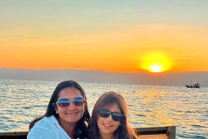 Swim, Smile and Sunset Mnemba Island and Turtle Experience