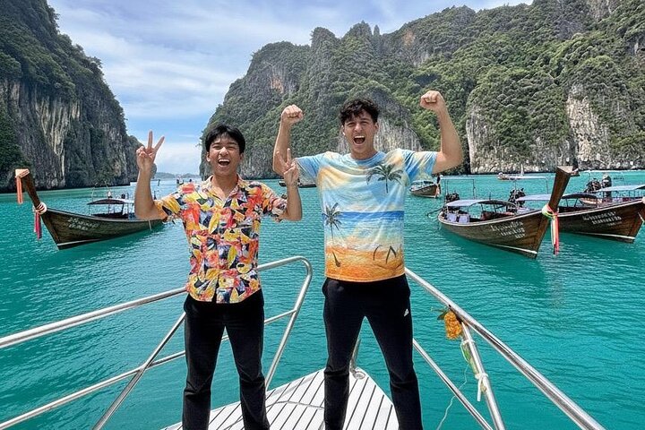 Phi Phi Islands Premium Speedboat Adventure Day Tour from Phuket