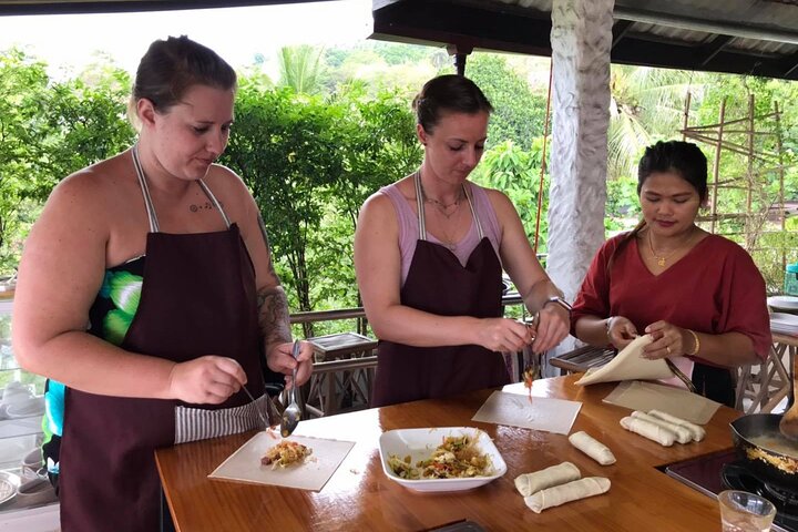 Half Day Thai Cooking Class with Sea View from Koh Tao