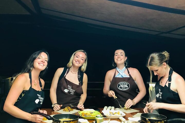 Half Day Thai Cooking Class with Sea View from Koh Tao
