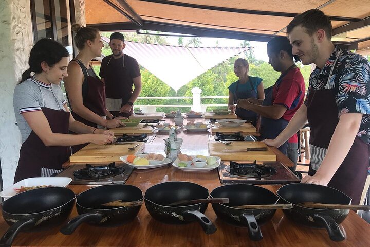 Half Day Thai Cooking Class with Sea View from Koh Tao