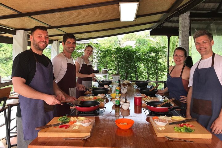 Half Day Thai Cooking Class with Sea View from Koh Tao