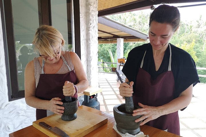 Half Day Thai Cooking Class with Sea View from Koh Tao
