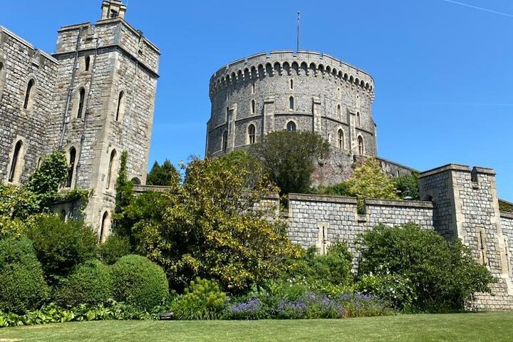 Southampton to Heathrow Airport - Via Various Attraction's