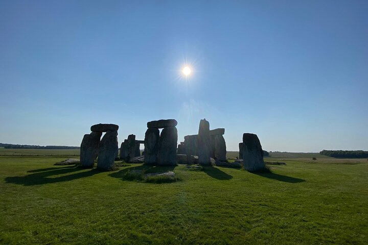 Southampton to Heathrow Airport - Via Various Attraction's