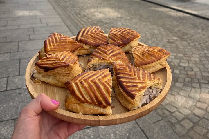 French Pastry and Dessert Walking Tour in Nancy with Local Guide