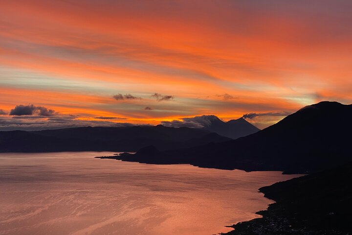 Sunrise Tour in Indian Nose Hike and Views of Lake Atitlan