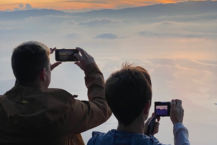 Sunrise Tour in Indian Nose Hike and Views of Lake Atitlan