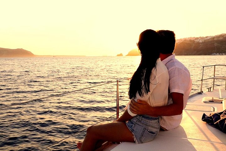 Santorini Catamaran Cruise with Swim-Stops, Greek Meal and Sunset