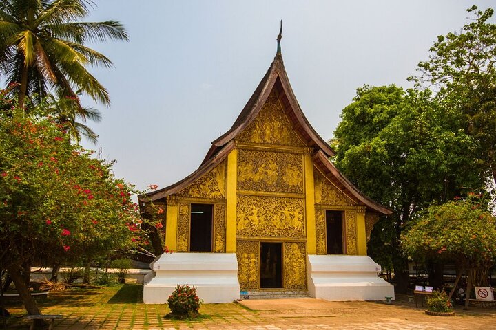 Luang Prabang Private Cultural Tour and Pak Ou Caves River Cruise