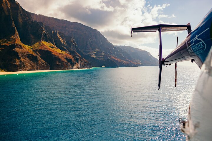 KAUAI LUXURY 60-Minute Doors-Off Helicopter ADVENTURE