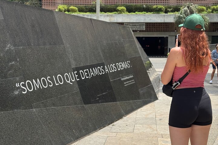 Pablo Escobar Tour : Museum, History and Beer
