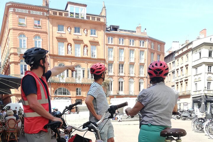 The essential of Toulouse by bike