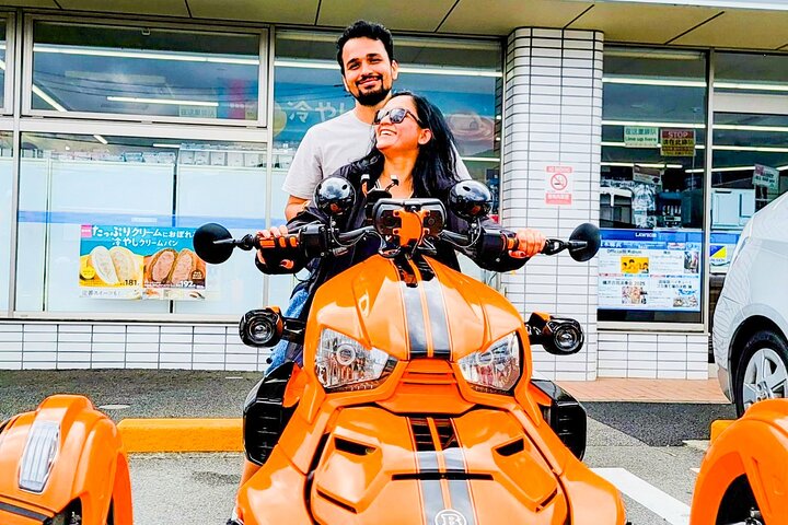 Mt. Fuji Scenic Trike Ride in Lake Kawaguchiko