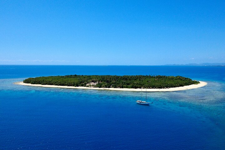 Captain Cook Cruises Fiji- All-inclusive Island & Reef Day Sail