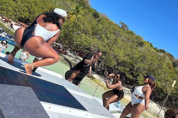 Catamaran private charter