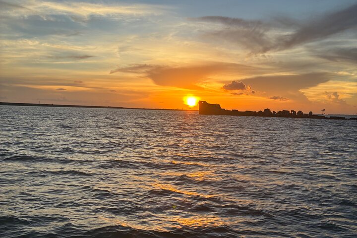 Galveston Sunset Tour – Sophisticated Adult Oriented Cruise
