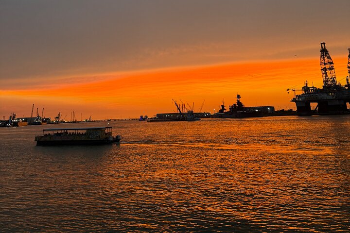 Galveston Sunset Tour – Sophisticated Adult Oriented Cruise
