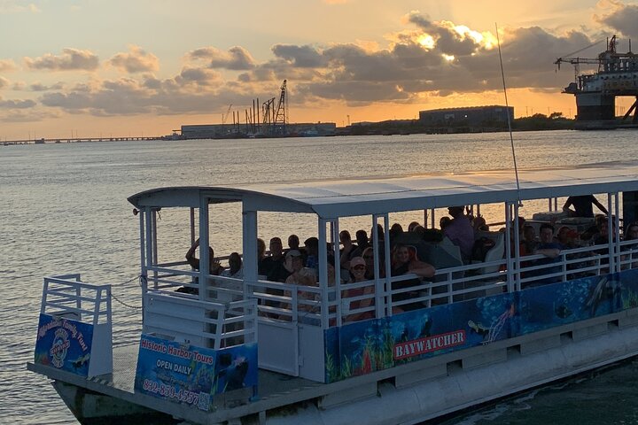 Galveston Sunset Tour – Sophisticated Adult Oriented Cruise