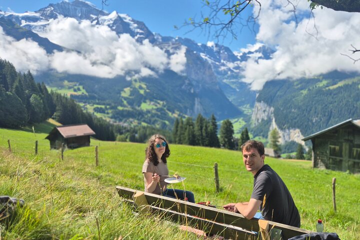 The best Sunset hike with Cheese Fondue