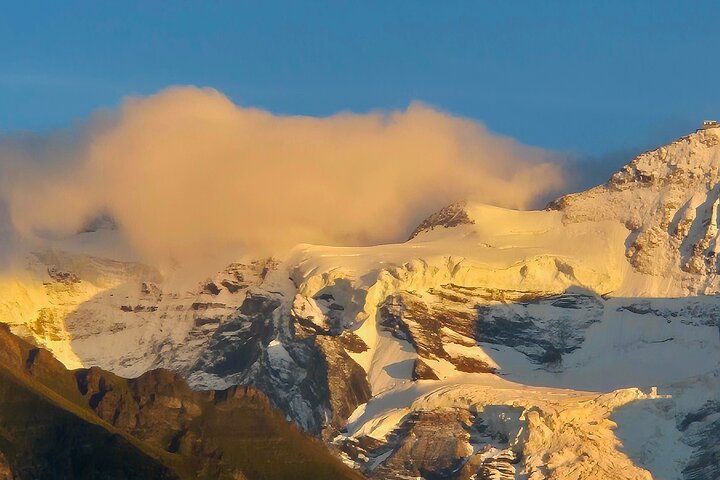 The best Sunset hike with Cheese Fondue