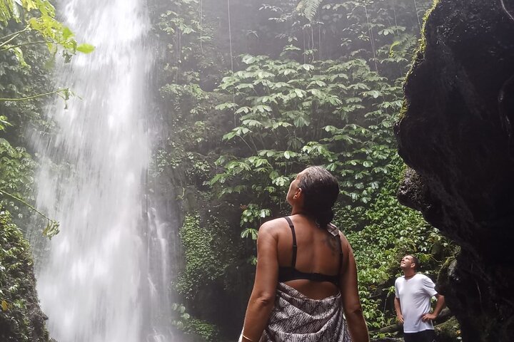 Lombok Private Trip: 4 Waterfalls, Rice Fields & Jungle Trek