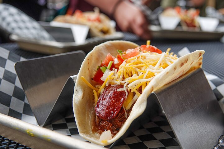 Cincinnati Historic Centre Food Tour with 6 Authentic Dishes