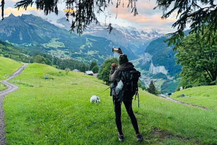 The best Sunset hike with Cheese Fondue