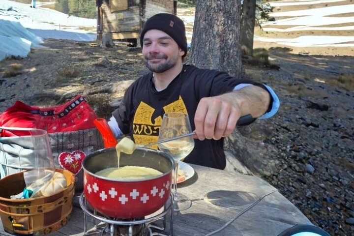 The best Sunset hike with Cheese Fondue