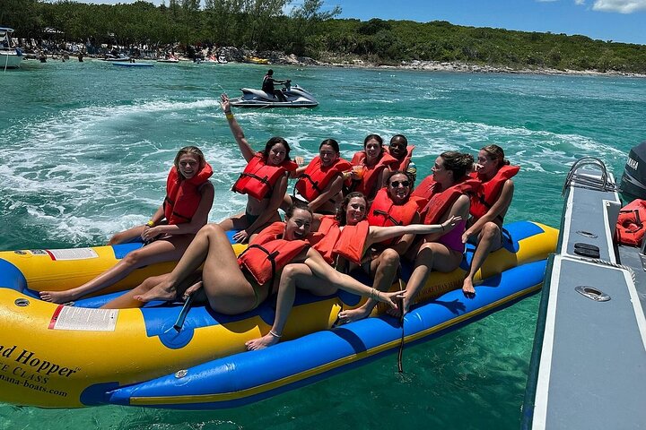 4hr Private Tour Island Hop Snorkel w/ Turtles & Sip Bahama Mamas