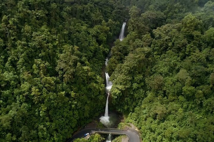 Poas Volcano and La Paz Waterfall Gardens Private Tour