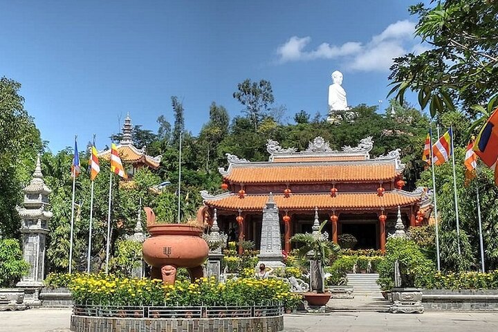 Nha Trang: Half Day City Tour