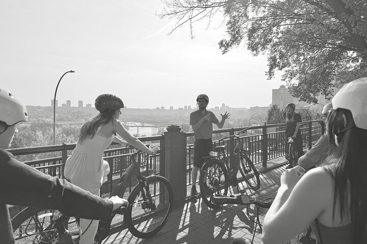 Edmonton City Highlights 3 Hour Bike Tour, E-Bike Upgrade Avail.