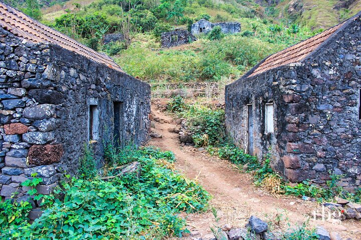 Ecological Walk from Serra Malagueta to Ribeira Principal