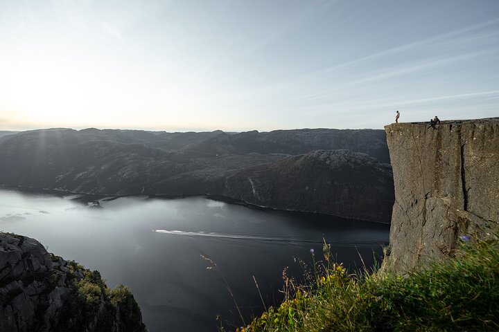 Pulpit Rock RIB-Safari & Hike Combo Tour from Stavanger