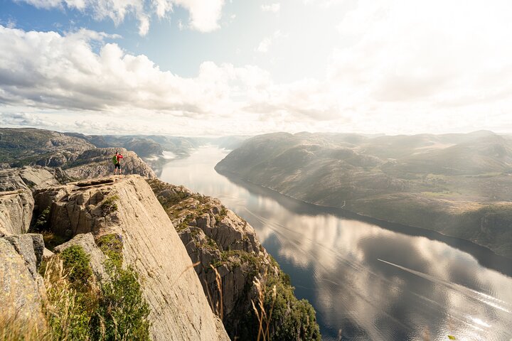 Pulpit Rock RIB-Safari & Hike Combo Tour from Stavanger