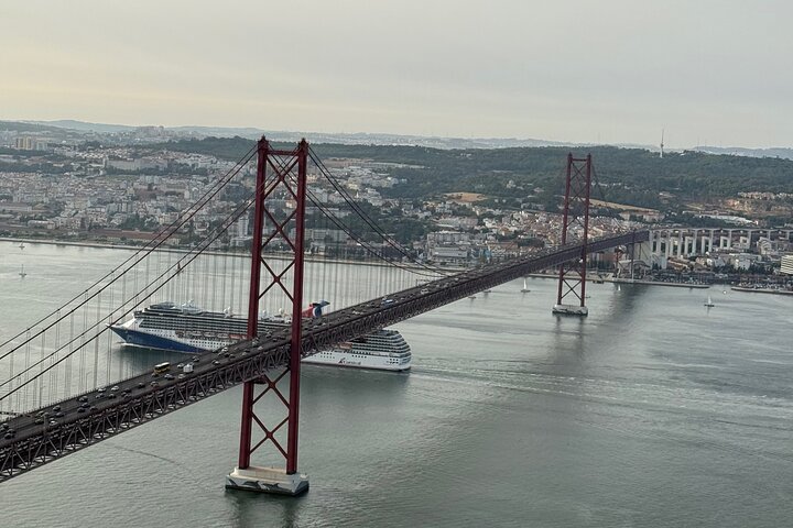 Almada Horse Walk on the Beach Taste Vins and Christ King