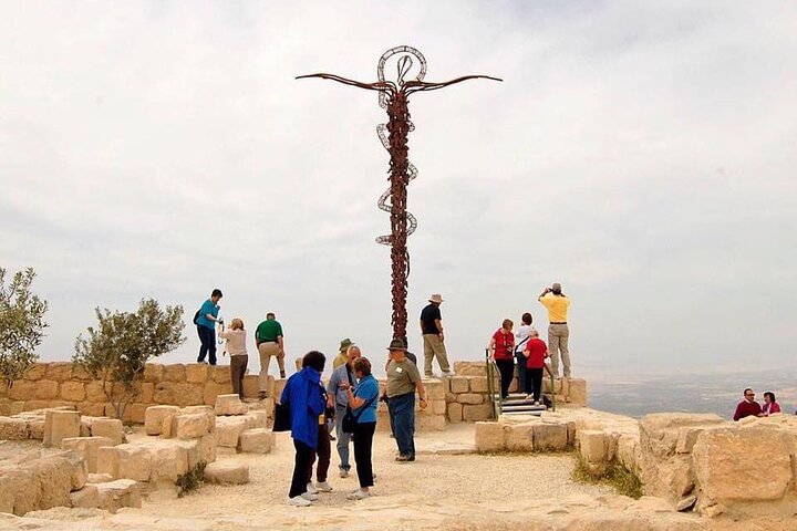 Madaba & Mount Nebo Half-Day Private Tour from The Dead Sea
