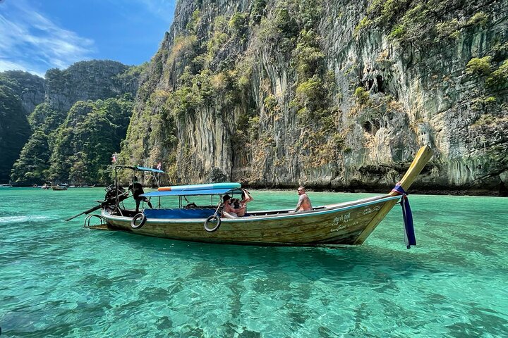 Phi Phi Islands Premium Speedboat Adventure Day Tour from Phuket