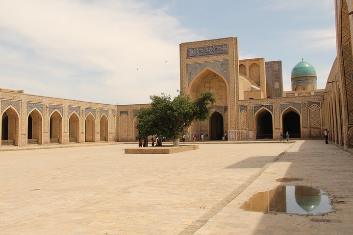 Discover Bukhara One Day Group Experience
