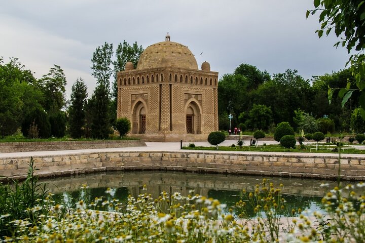 Discover Bukhara One Day Group Experience