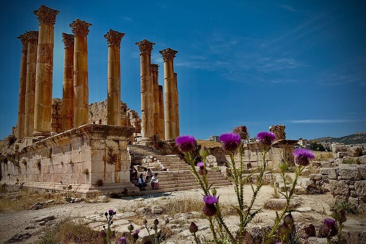 Jerash and Dead Sea with Resort Access & Lunch