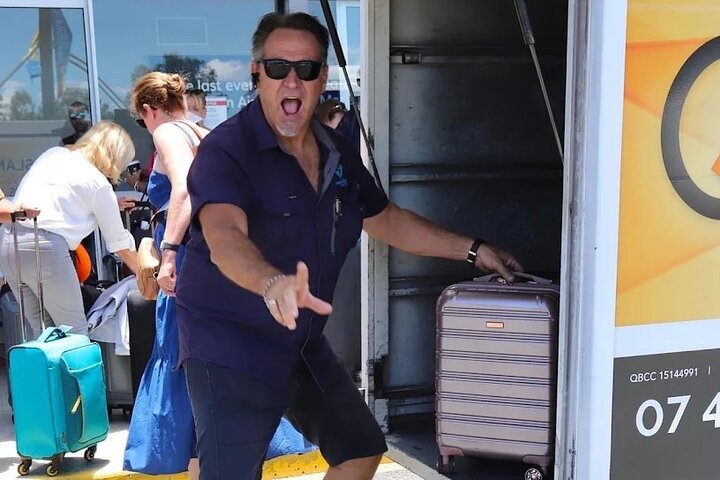 Airport Transfer to Shute Harbour / Renta Yacht / Freedom Shores