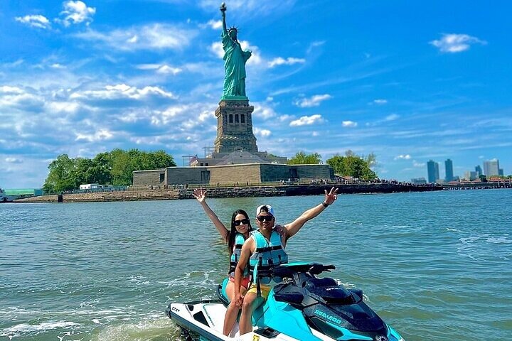 NYC Jet Ski Landmark Sightseeing Tours