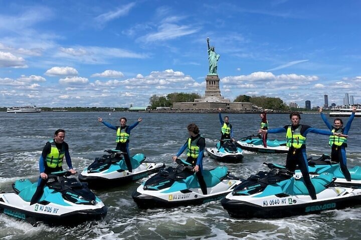 NYC Jet Ski Landmark Sightseeing Tours